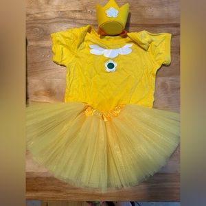 Princess Daisy Halloween Costume!